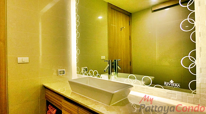 Riviera WongAmat Condo Pattaya For Sale & Rent 2 Bedroom With Sea Views - RW10