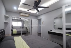 Tudor Court Pratumnak Condo Pattaya For Sale 1 Bedroom With Partial Sea Views - TUDOR01