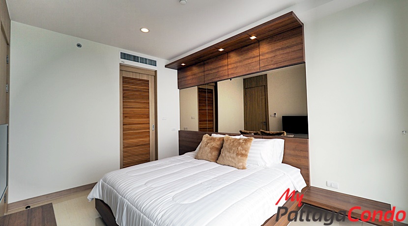Riviera Wong Amat Pattaya Condo for Rent (22)