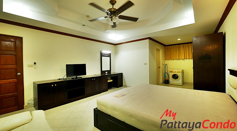 Jomtien Complex Condotel Pattaya For Rent