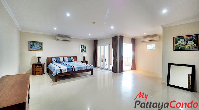Executive Residence 1 Condo Pratumnak Pattaya For Sale - EXONE02
