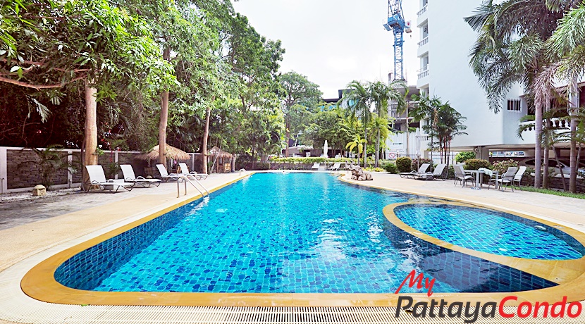 Raumchok 2 Pattaya Condo For Sale & Rent