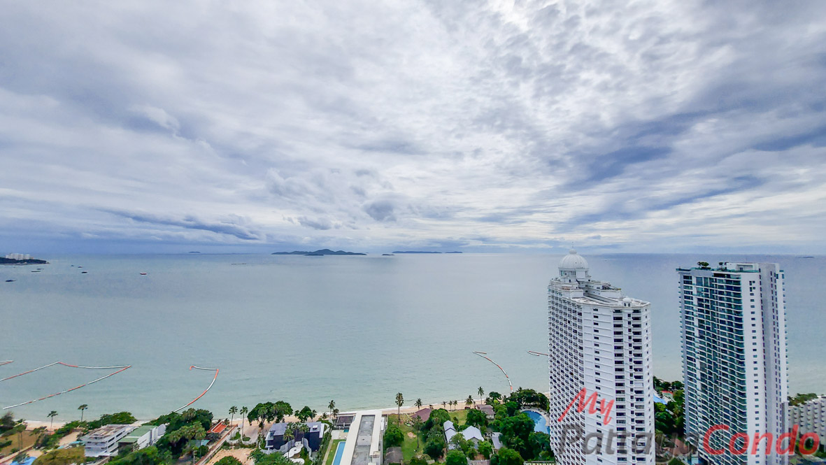 Riviera Wong Amat Condo For Sale – RW38