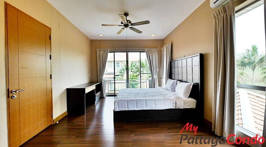 Grand Regent Phase 2 East Pattaya Pool Villa For Rent – HEGR02R