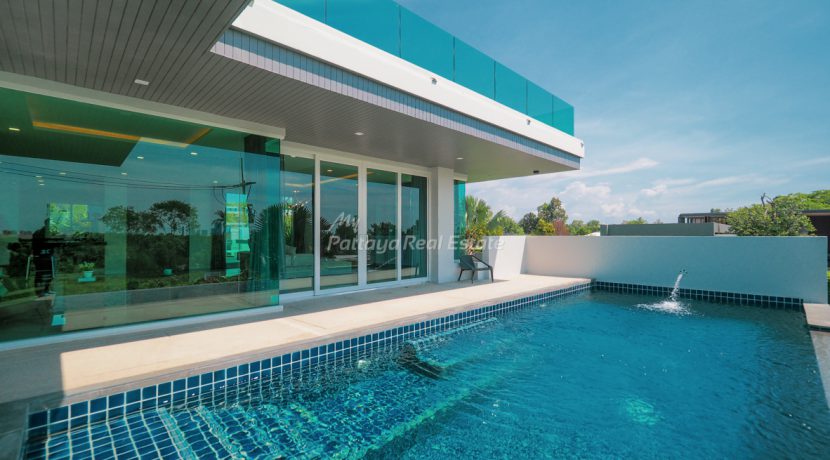 The Grand Paradise House For Sale 6 Bedroom With Private Pool in East Pattaya - HEGPV01