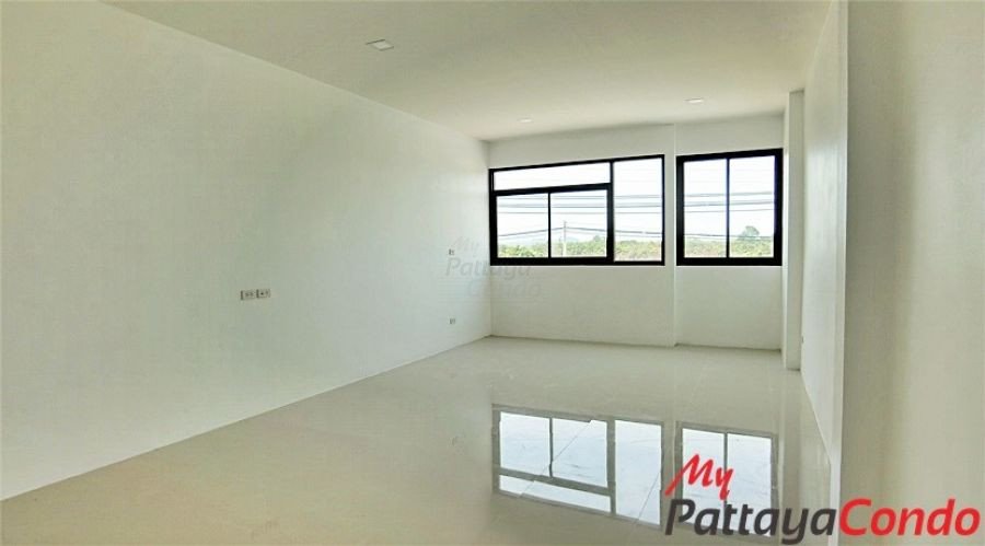 Private Townhouse Huay Yai Pattaya For Sale – HE0008