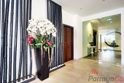 The Club House Residence Cozy Beach Pattaya Condos For Sale & Rent