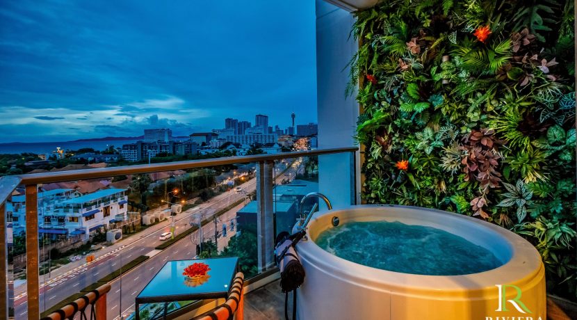 Riviera Ocean Drive Pattaya Condo For Sale 1 Bedroom With Sea Views - ROD05