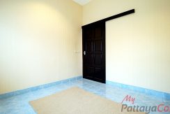Townhouse Naklue Wong Amat Pattaya For Sale 2 Bedroom - HENK01