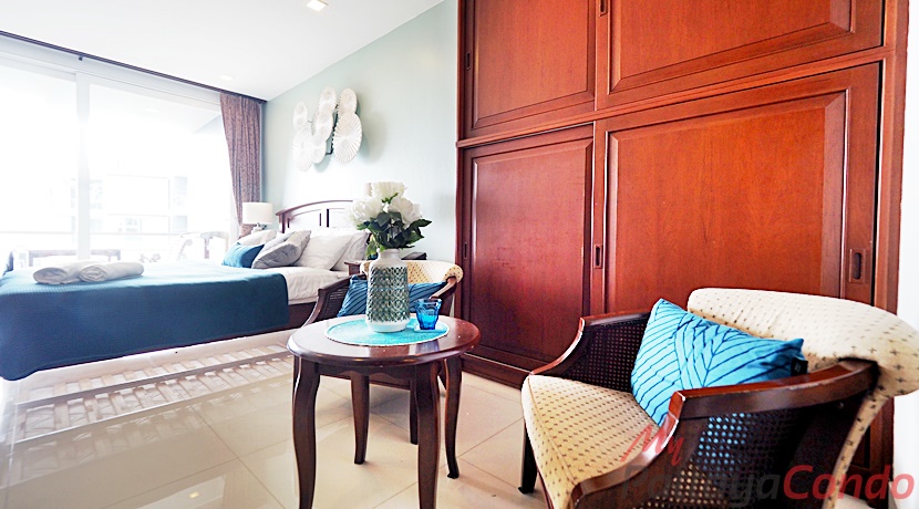 APUS Condominium Pattaya For Sale & Rent Studio Bedroom With Pool Views at Central Pattaya - APUS09 & APUS09R