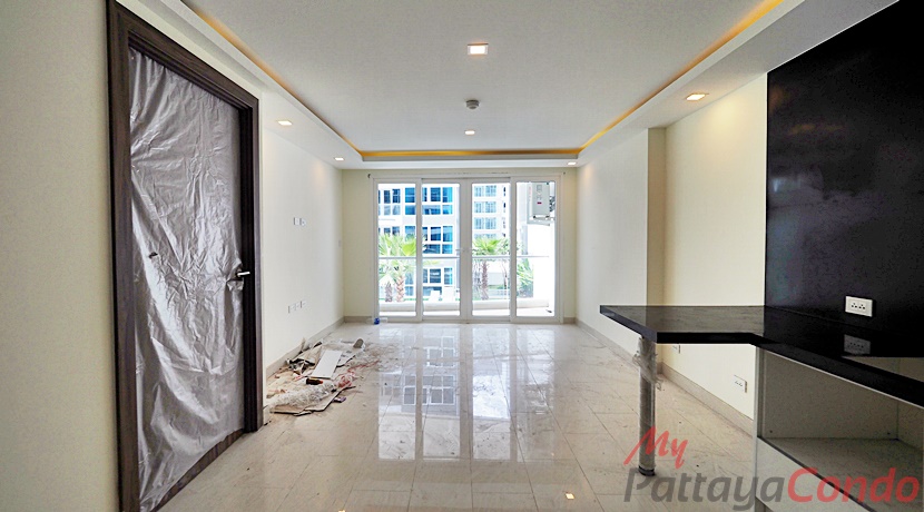 Grand Avenue Residence Pattaya Condo For Sale & Rent 1 Bedroom With Pool Views - GRAND78