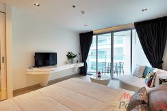 Sans Pratumnak Pattaya Condo Beachfront For Sale & Rent Studio Bedroom With Partial Sea Views - SAND07