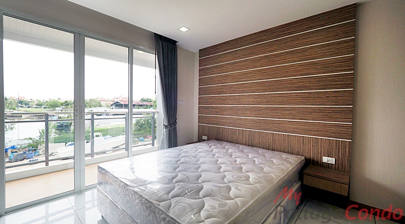 Whale Marina Condo Na-Jomtien Pattaya With City Views Studio Bedroom - WHALE04