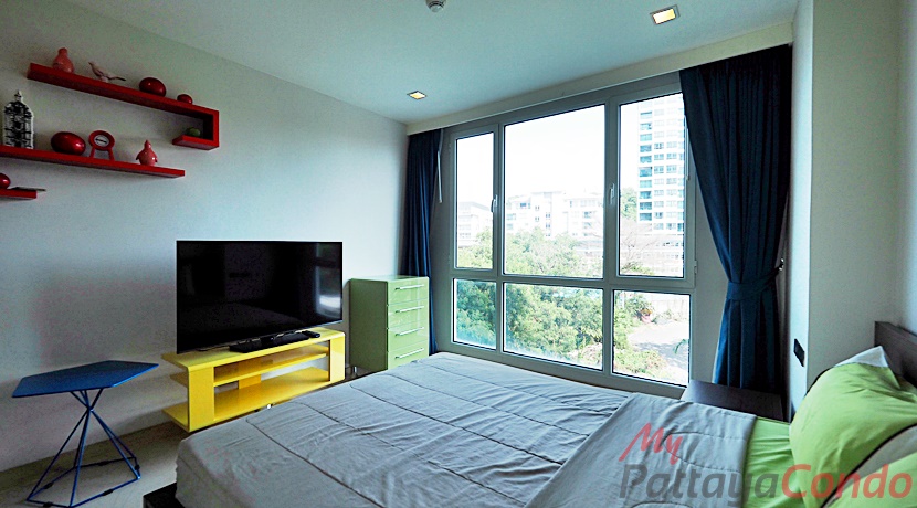 The Cliff Residence Pattaya For Sale & Rent 2 Bedroom With Garden Views - CLIFF92