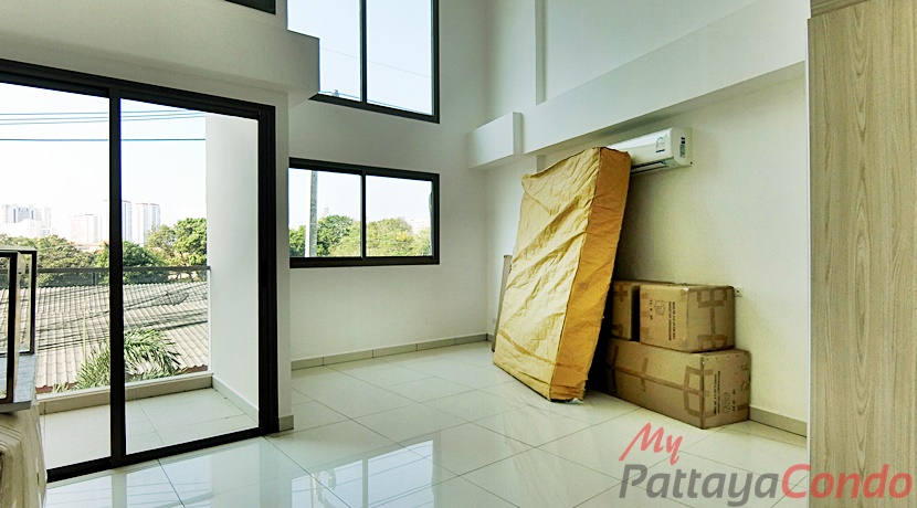 Laguna Beach Resort 2 Jomtien Condo Pattaya For Sale Studio Bedroom With City Views - LBR2J09