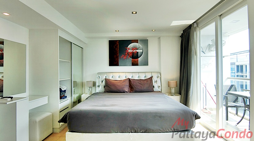 Centara Avenue Residence & Suites Pattaya For Sale & Rent Studio Bedroom With Pool Views - CARS95