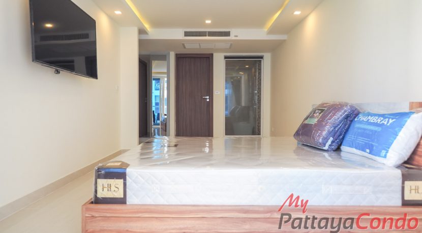 Grand Avenue Residence Pattaya For Sale & Rent 1 Bedroom with Pool Views - GRAND99R