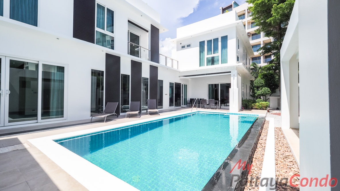 Palm Oasis Pool Villa Pattaya House For Sale – HJPO01