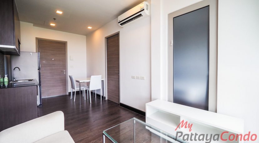 Pattaya Posh Condo For Sale & Rent at North Pattaya With City & Partial Sea Views - POSH01