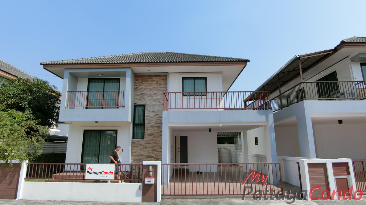 Uraiwan Park View East Pattaya House For Rent – HEURW01R