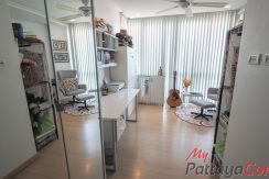 Apus Condo Pattaya For Sale & Rent 3 Bedroom With Pool Views at Central Pattaya - APUS13