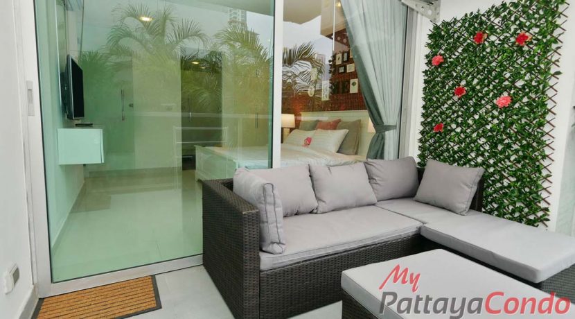 Club Royal Wongamat Condo Pattaya For Sale & Rent 3 Bedroom With City Views - CLUBR27