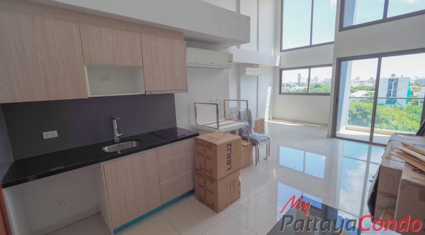 Laguna Beach Resort 2 Jomtien Condo Pattaya For Sale & Rent Studio With City Views - LBR2J14