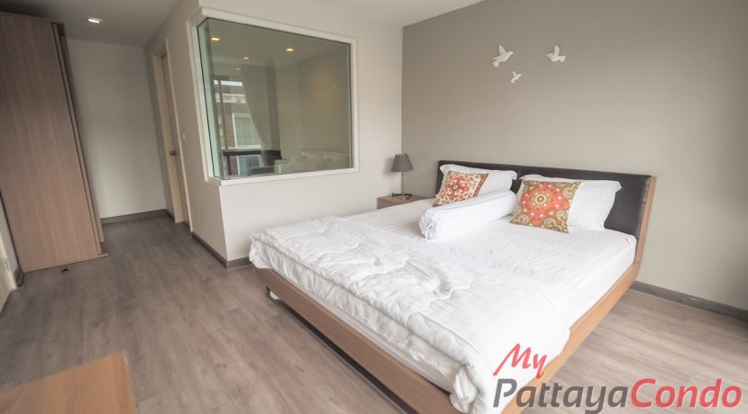 The Urban Condominium Pattaya For Sale & Rent 2 Bedroom With Pool Views - URBAN19R