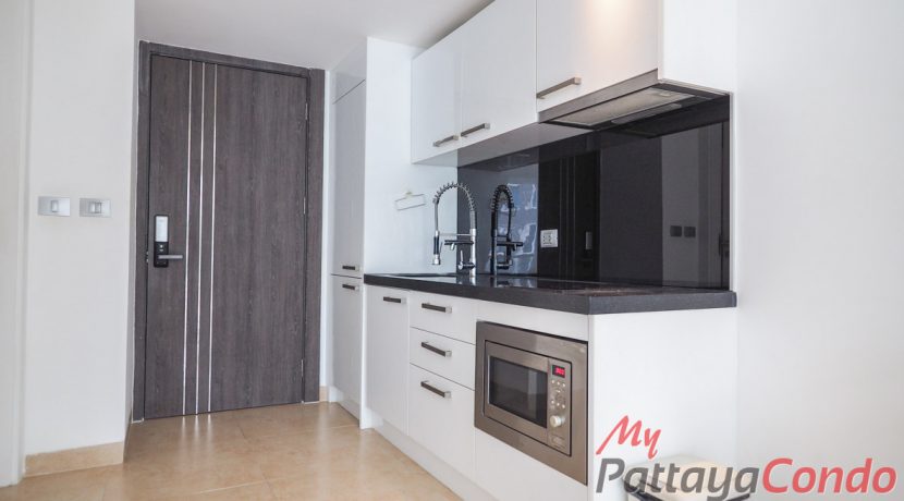 Centara Avenue Residence & Suites Pattaya For Sale & Rent Studio With Pool Views - CARS109