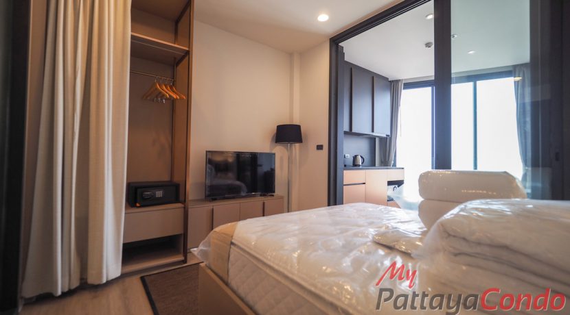 Edge Central Pattaya Condo For Sale & Rent 1 Bedroom With Partial Sea Views - EDGE03R