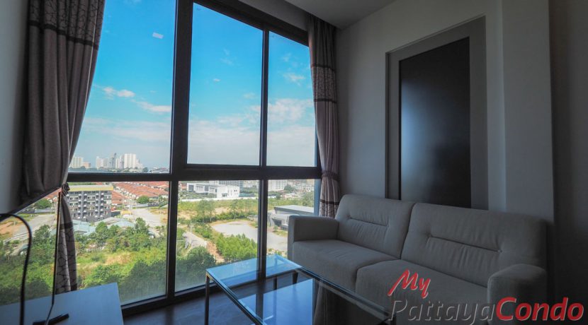 Pattaya Posh Condo For Sale & Rent 1 Bedroom With Partial Sea Views - POSH04