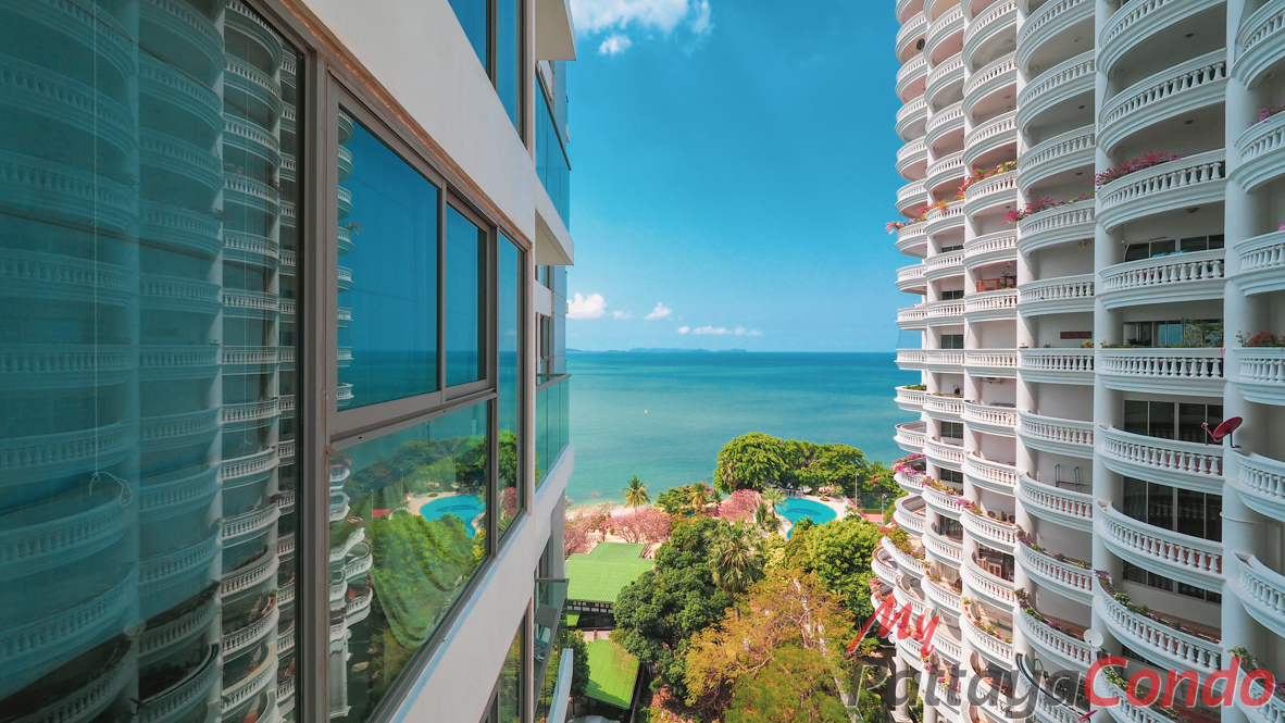 Wong Amat Tower Pattaya Condo For Sale – WT35