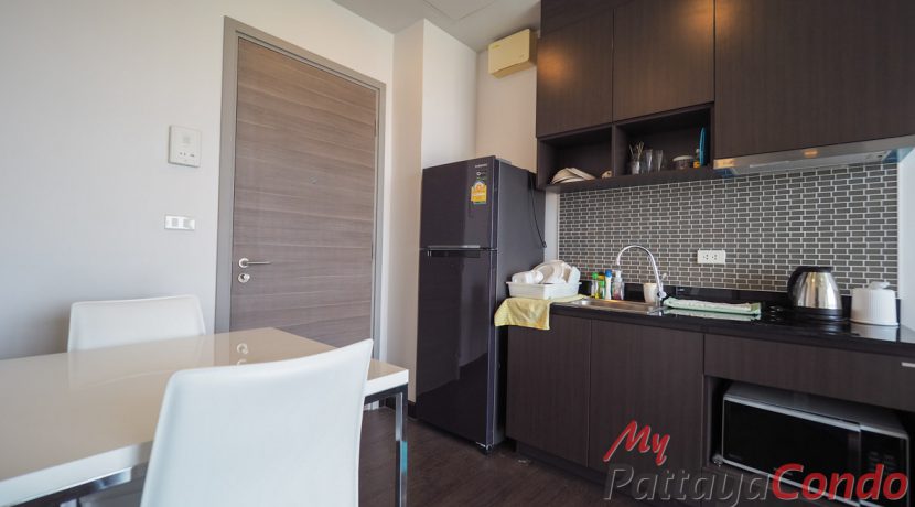 Pattaya Posh Pattaya Condo For Sale & Rent 1 Bedroom With Sea Views - POSH06