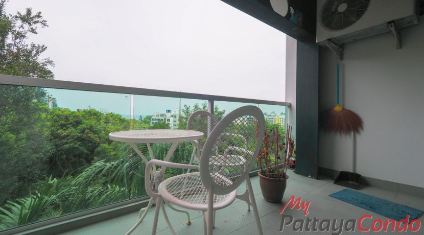Park Royal 2 Condo Pattaya For Sale & Rent Studio With Partial Sea Views - PARK2R12