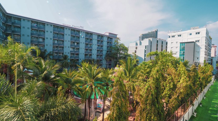 Grand Avenue Residence Pattaya For Sale & Rent 1 Bedroom With Pool Views - GRAND158R