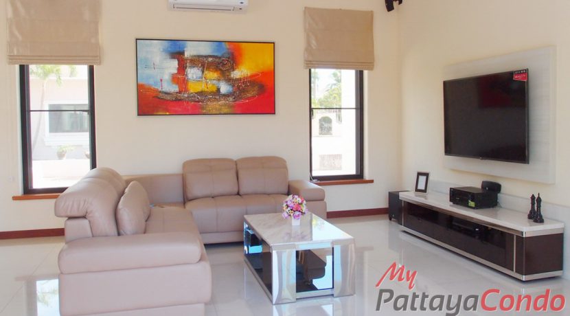 Santa Maria Village For Sale & Rent 4 Bedroom With Private Pool in East Pattaya - HESM05R