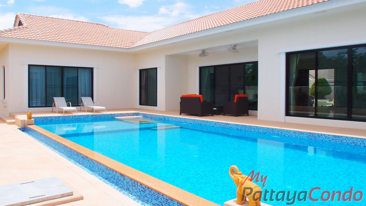 Santa Maria East Pattaya Pool Villa For Sale – HESM05
