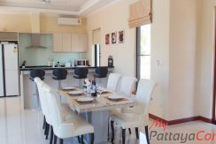 Santa Maria Village For Sale & Rent 4 Bedroom With Private Pool in East Pattaya - HESM05R