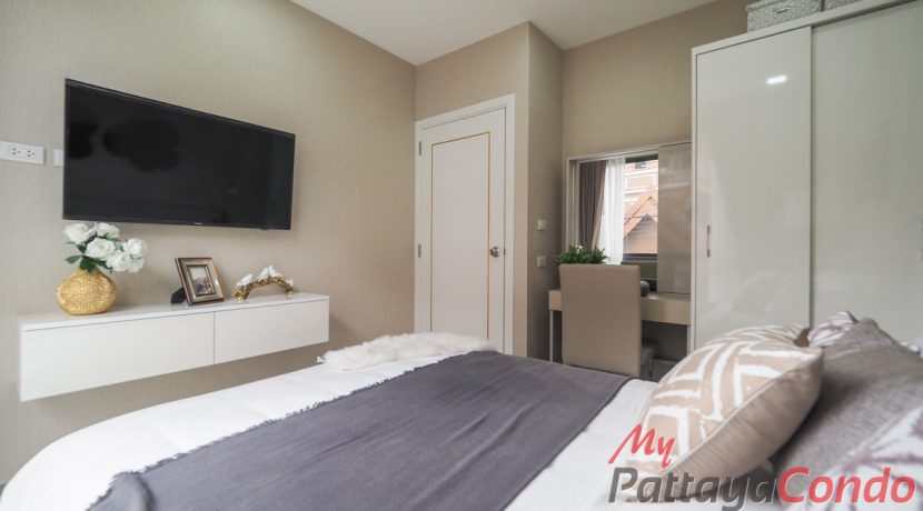 Siam Oriental Star Pattaya Condo For Sale & Rent 2 Bedroom With Partial Sea Views - SOSP02