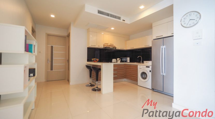 APUS Condo Pattaya For Sale & Rent 2 Bedroom With Pool Views - APUS15