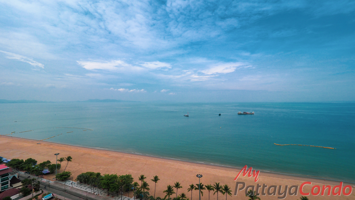 Cetus Beachfront Condo Pattaya For Sale – CETUS14