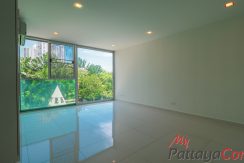 Club Royal Wongamat Condo Pattaya For Sale & Rent Studio With Pool Views - CLUBR30