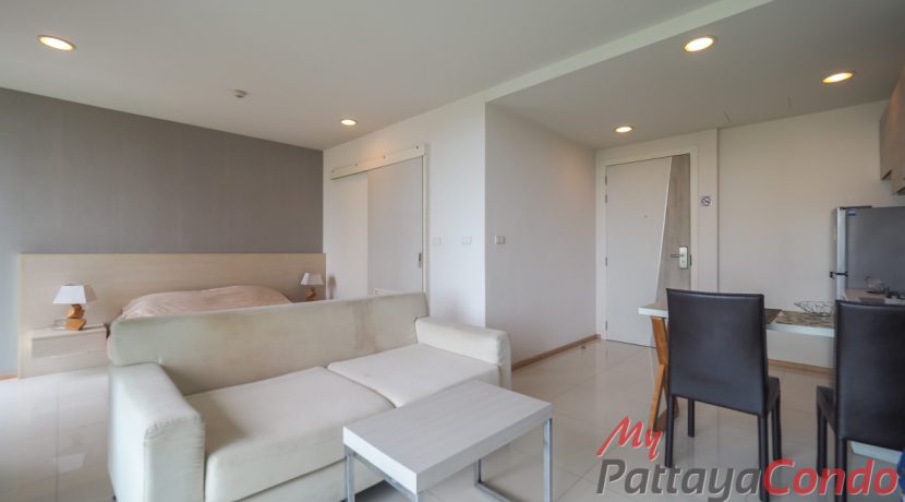 Acqua Condominium Pattaya Jomtien For Sale & Rent Studio With Partial Sea Views - AQ18