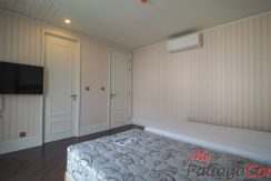 Grand Florida Beachfront Condo Resort Pattaya For Sale & Rent 2 Bedroom With Sea & Pool Views - GF01