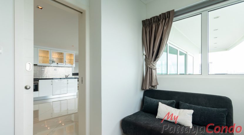 View Talay 7 Condo Pattaya For Sale & Rent 2 Bedroom With Sea & Pool Views - VT701