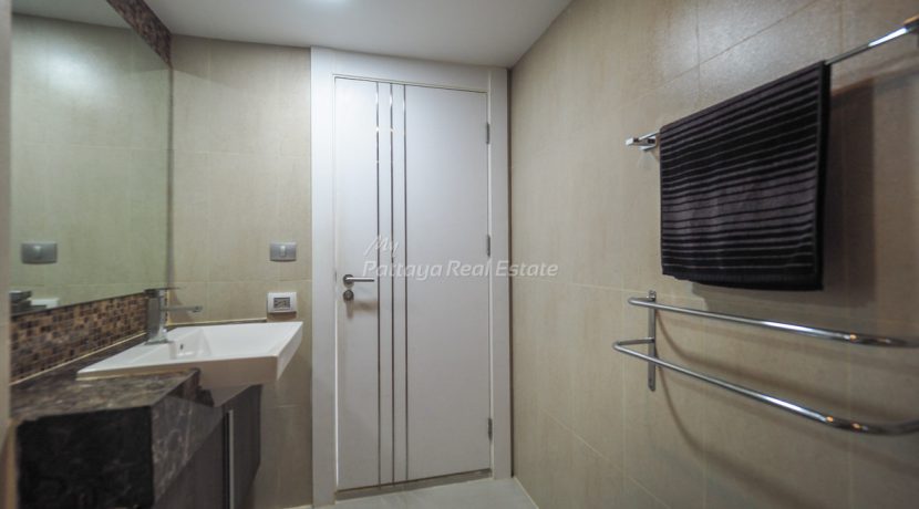 Centara Avenue Residence & Suites Pattaya For Sale & Rent Studio With Pool Views - CARS118