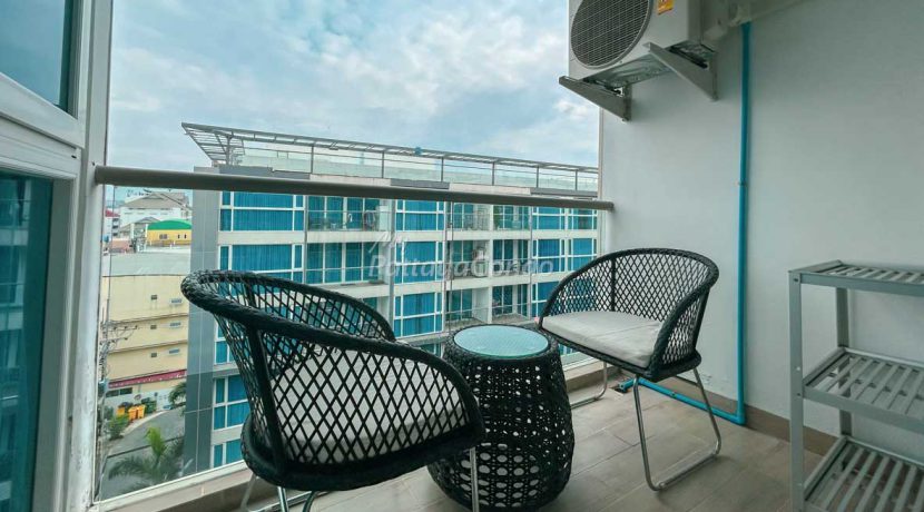 Centara Avenue Residence & Suites Pattaya For Sale & Rent With Pool Views - CARS118