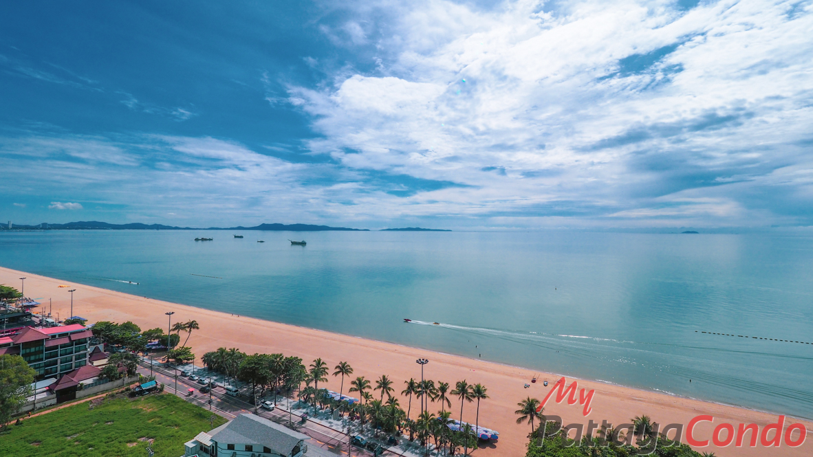 Cetus Beachfront Condo Pattaya For Sale – CETUS20
