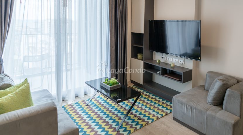 The Base Central Pattaya Condo For Sale & Rent 2 Bedroom With City Views - BASE39R