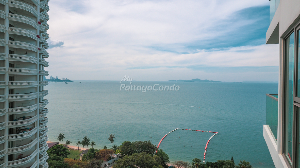 Wong Amat Tower Pattaya Condo For Sale – WT18